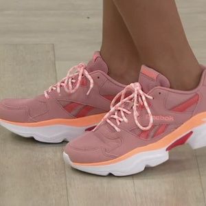 Reebok Classic Lace-Up Sneaker - Royal Bridge 3 pink